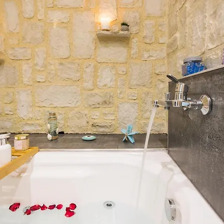 Belle Epoque Halepa's House ハニア